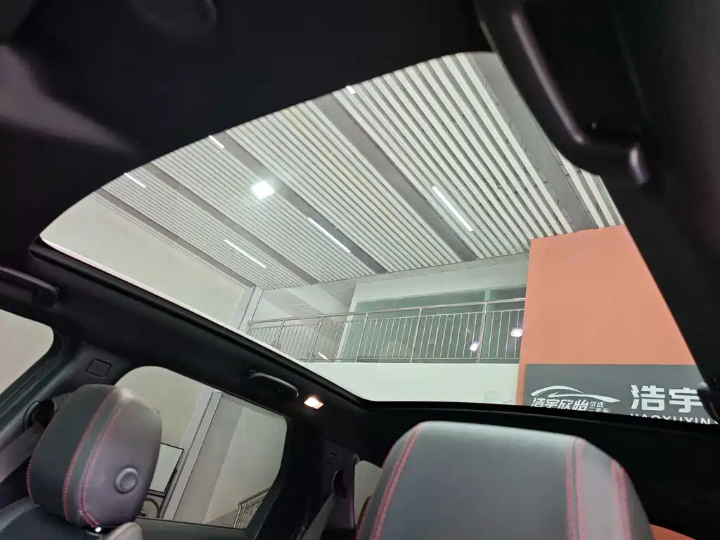 LAND ROVER DISCOVER SPORTS