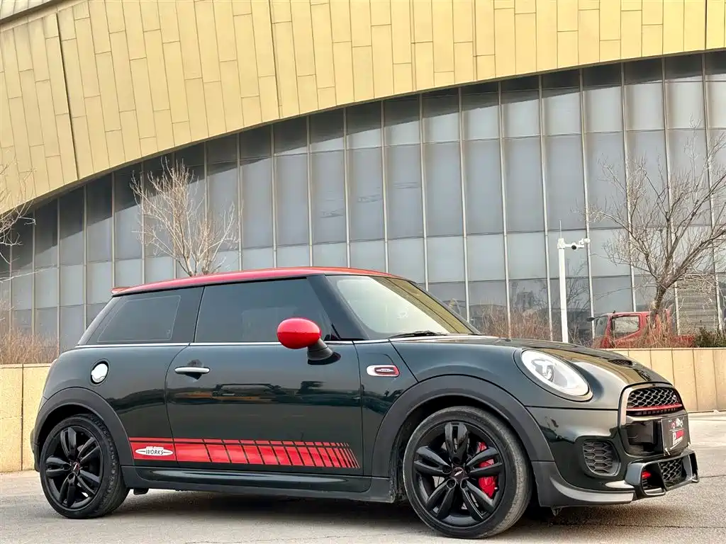 MINI JCW