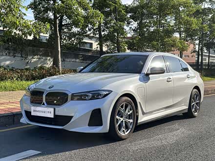 宝马i3 2022款 eDrive 35 L