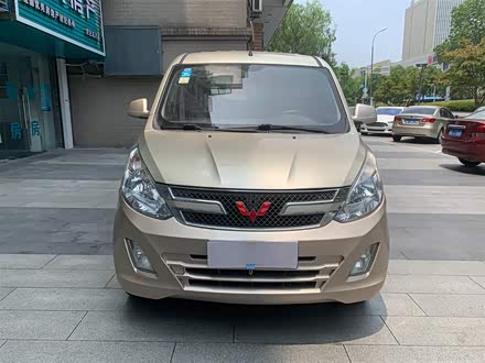 五菱荣光V 2016款 1.5L标准型