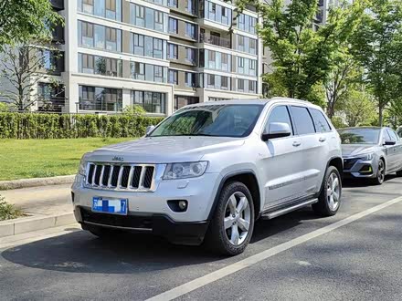 大切诺基进口 2011款 5.7L 旗舰导航版