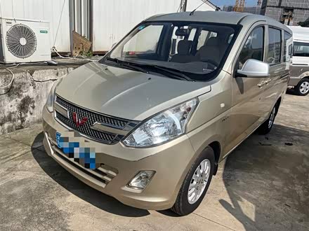 五菱荣光V 2016款 1.5L标准型