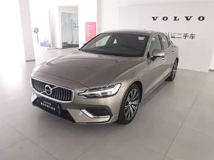 沃尔沃S60 2021款 T4 智远豪华版