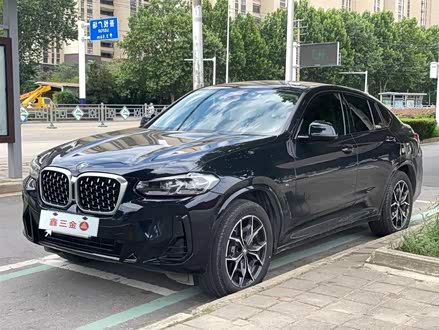 宝马X4 2022款 xDrive 25i M运动套装