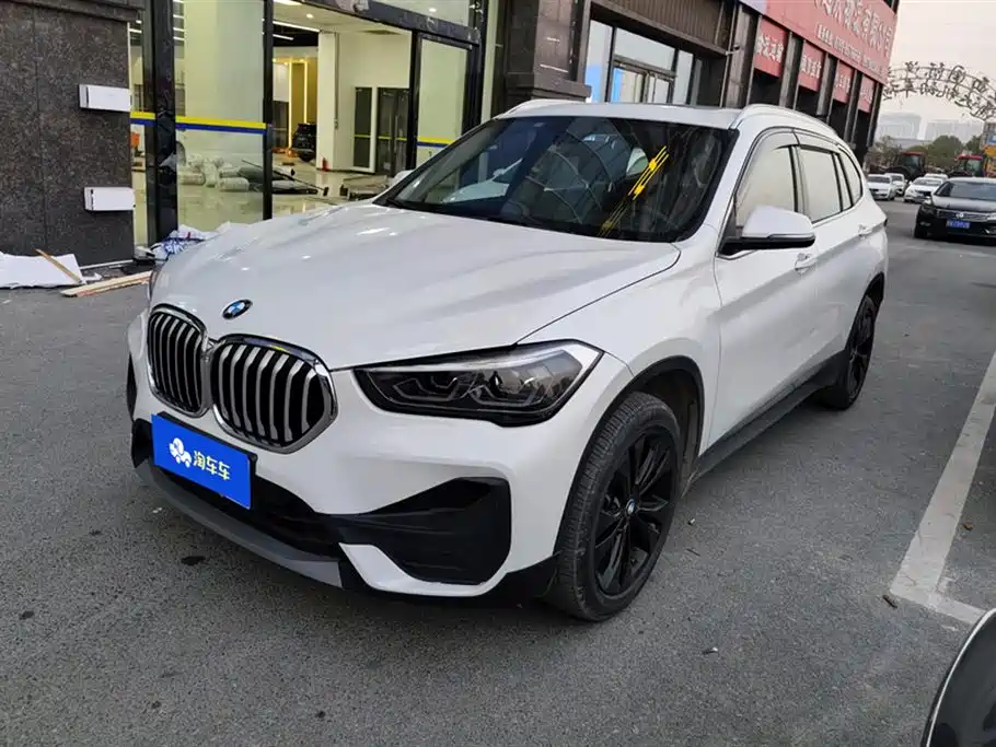 BMW X1 2021 года sDrive20Li Великолепная версия 57500 km 2020