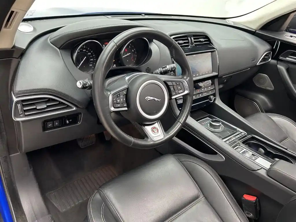 JAGUAR F PACE