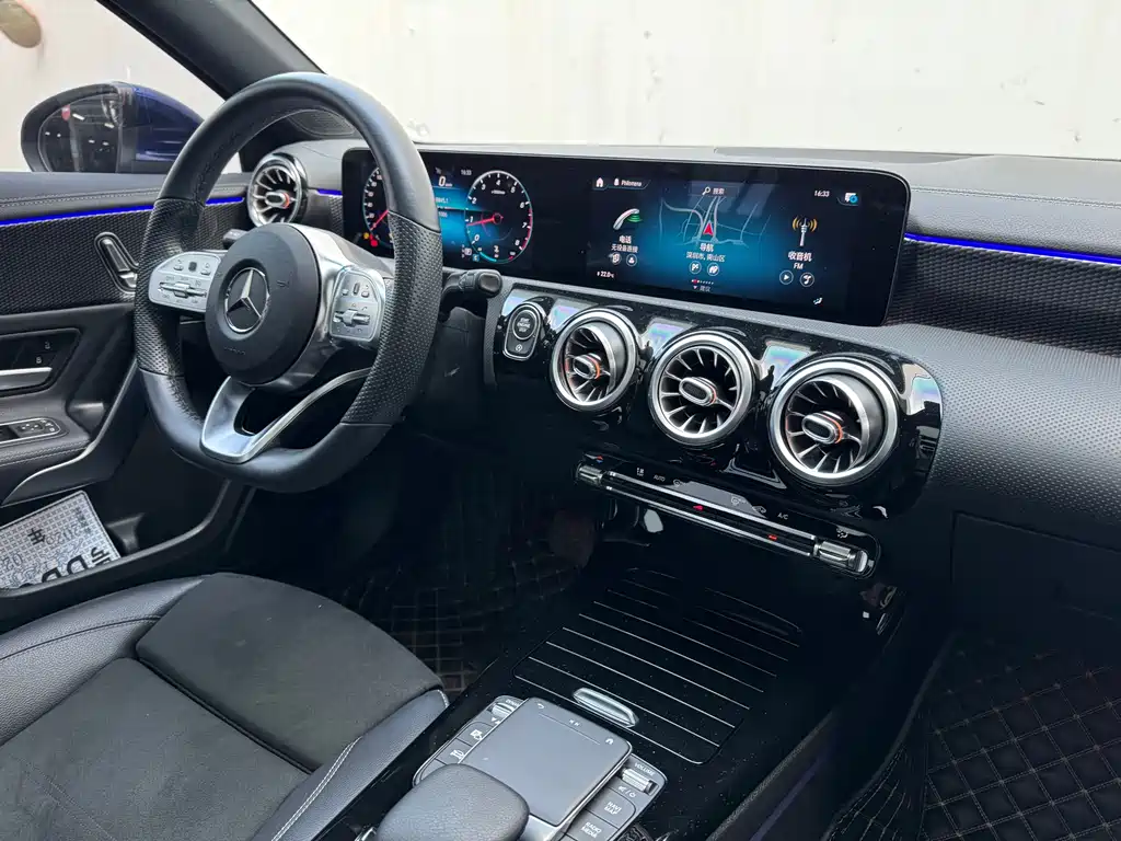 MERCEDES-BENZ A CLASS