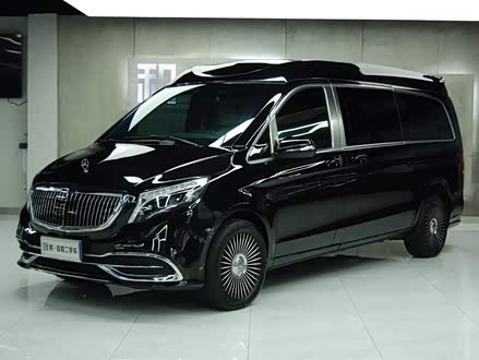 奔驰V级 2021款 V 260 L 长轴距豪华版