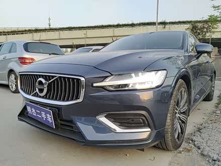 沃尔沃S60 2020款 T4 智远豪华版
