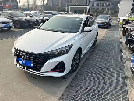 逸动 2021款 PLUS 蓝鲸NE 1.4T GDI DCT尊贵型