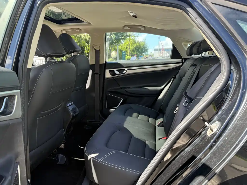 GEELY AUTOMOBILE EMGRAND GL