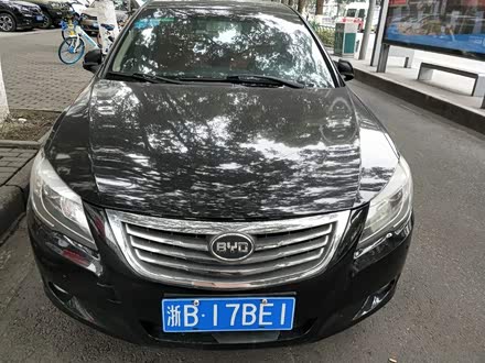 比亚迪G6 2012款 2.0L 手动尊贵型