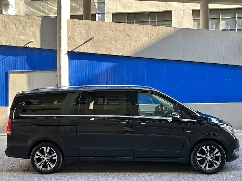 MERCEDES-BENZ V CLASS