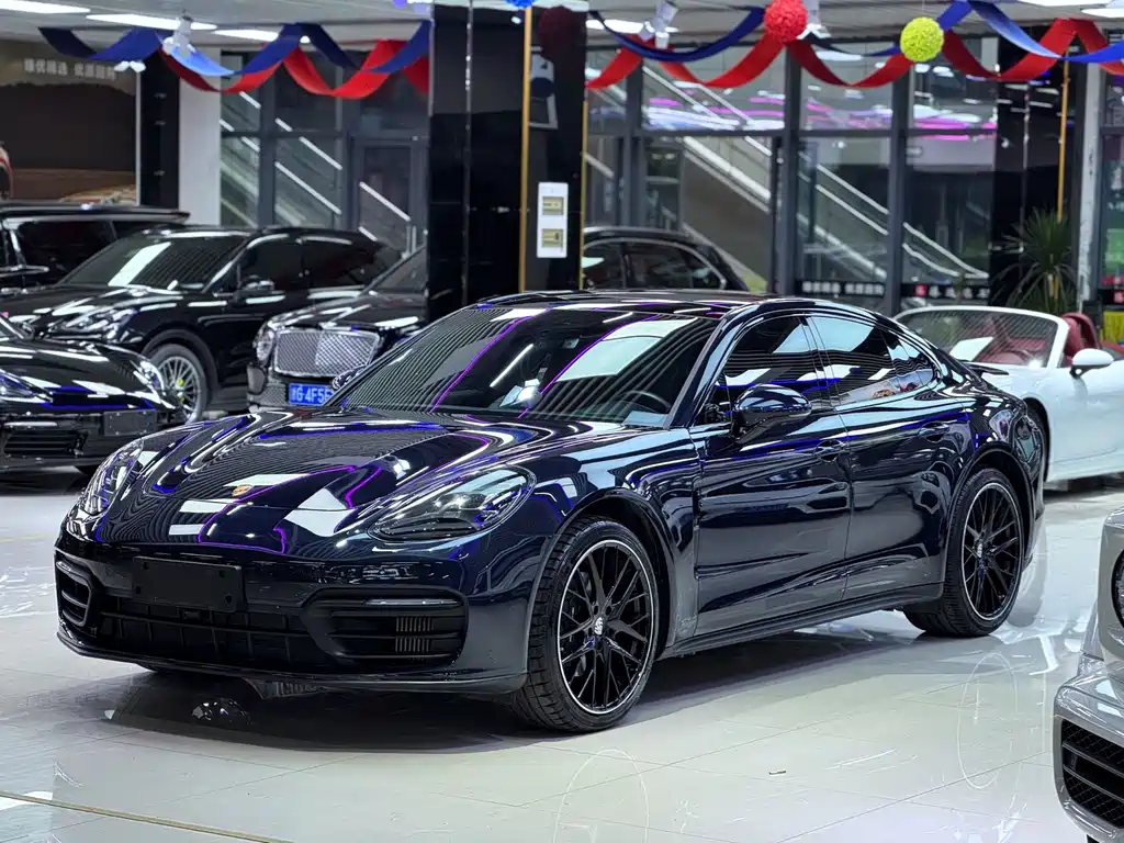 Панamera 2022 года Panamera 2.9T 60000 km 2022