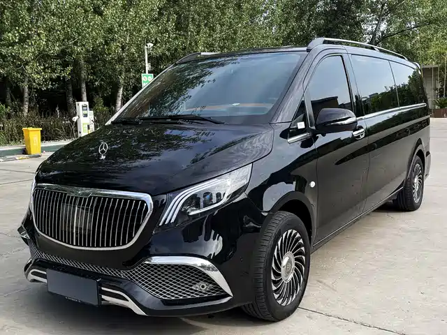MERCEDES-BENZ VITO 2024