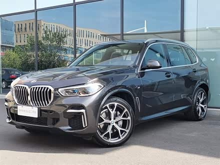 宝马X5 2022款 改款 xDrive 40Li M运动套装