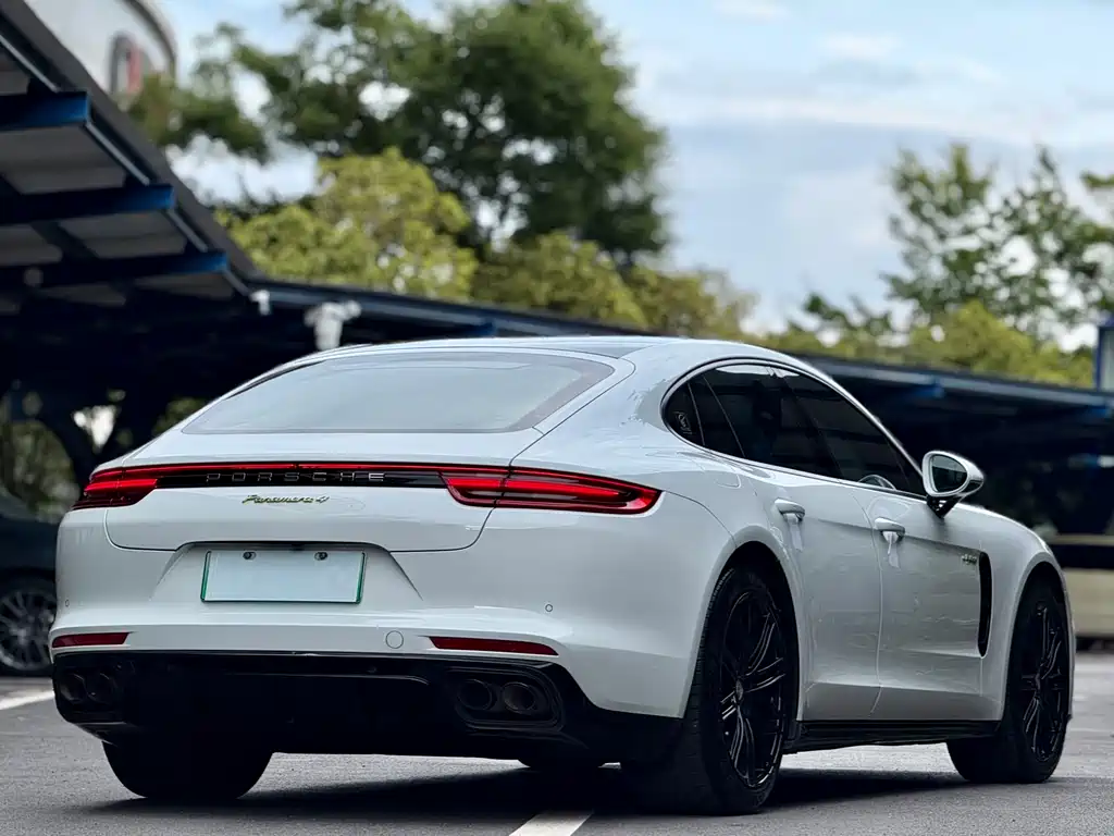 PORSCHE PANAMERA NEW ENERGY
