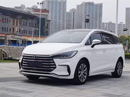 宋MAX 2021款 升级版 1.5T 自动尊贵型 7座