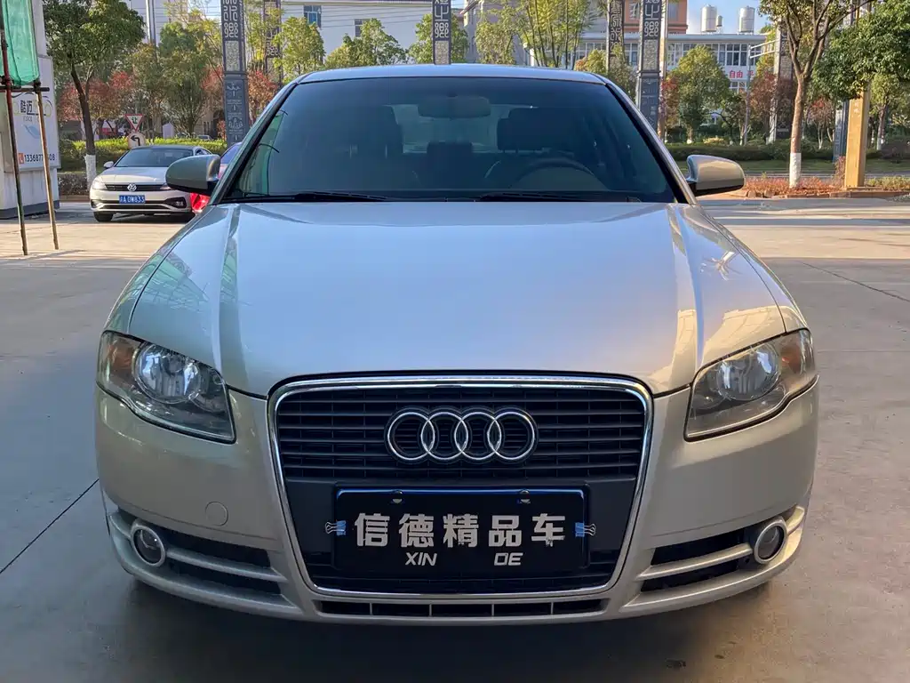 Купить Audi A4