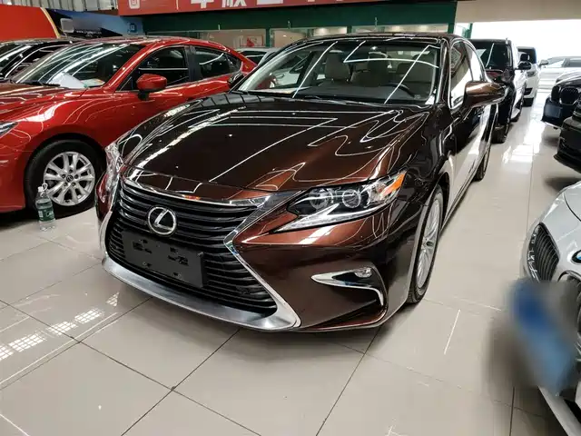 LEXUS  ES 2016
