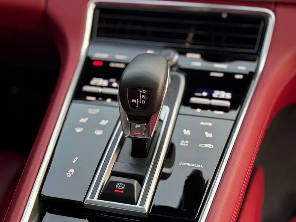 PORSCHE PANAMERA NEW ENERGY