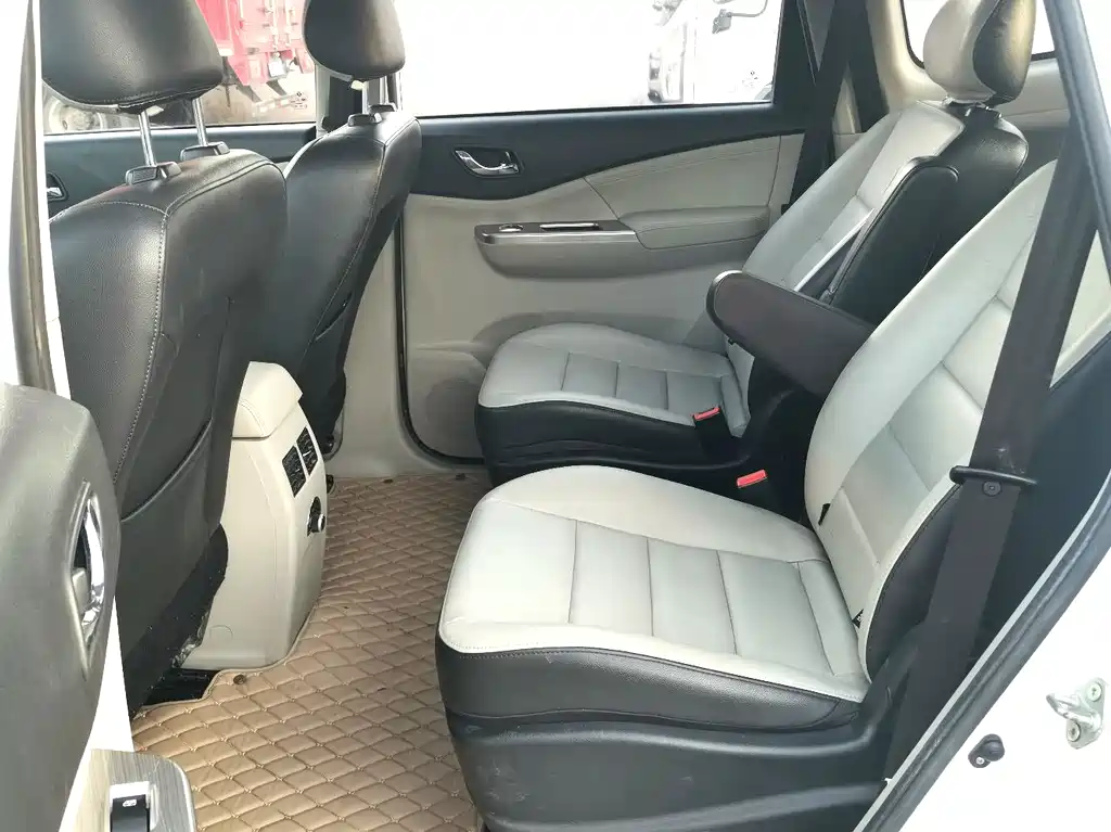 DONGFENG POPULAR S500