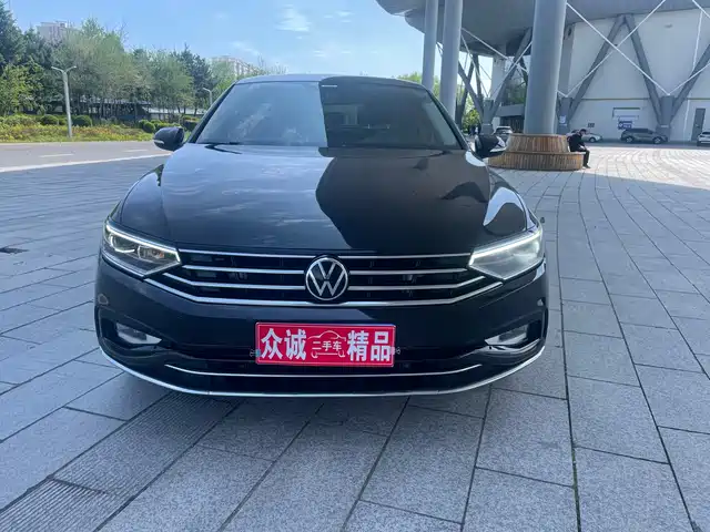 VOLKSWAGEN MAGOTAN 2021