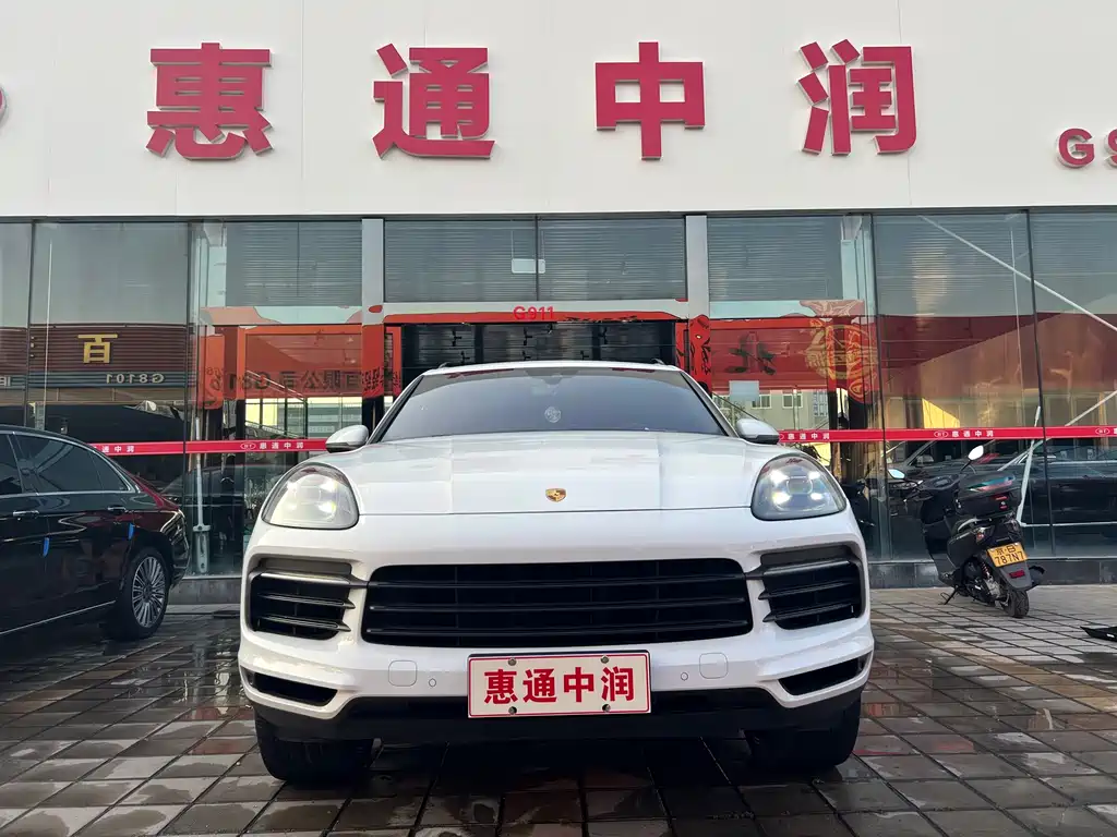 PORSCHE CAYENNE