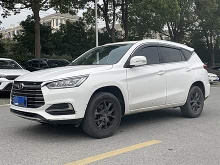 宋 2021款 经典版 1.5T 手动舒适型