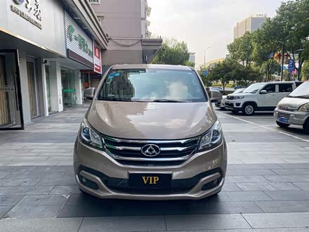 上汽大通MAXUS G10 2016款 2.0T 自动时尚版