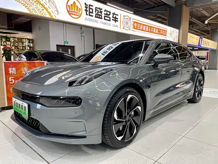 极氪001 2022款 超长续航单电机 WE版