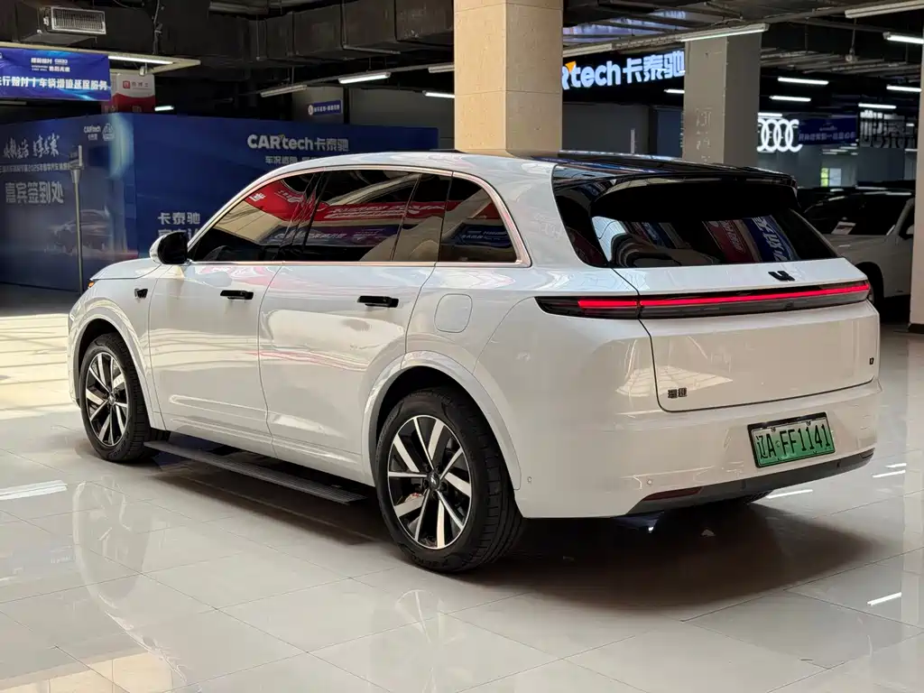 Li Auto IDEAL L7