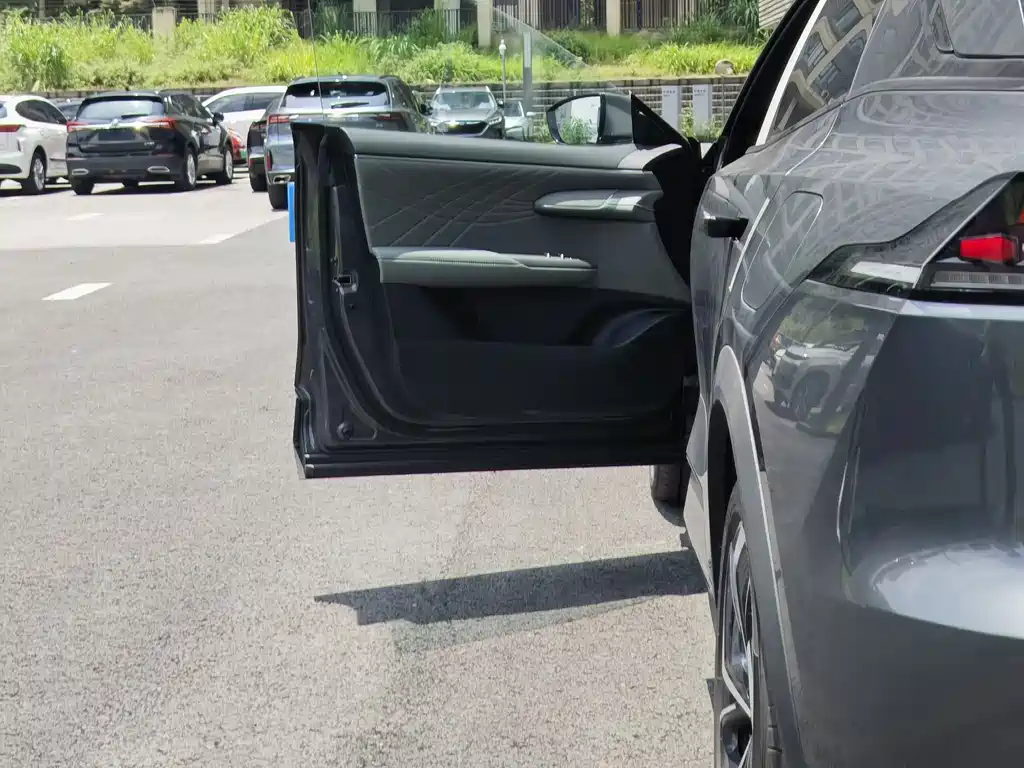 Changan Deepal DARK BLUE S07