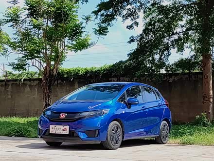 飞度 2016款 1.5L LXS CVT舒适天窗版