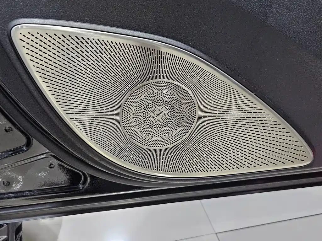 MERCEDES-BENZ GLS AMG