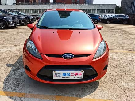 嘉年华 2013款 两厢 1.5L 自动时尚型