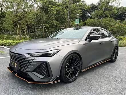 长安UNI-V 2023款 2.0T 领速版