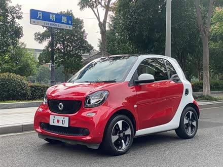 smart fortwo 2015款 1.0L 52千瓦硬顶激情版