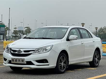 速锐 2015款 改款 1.5L 手动豪华型