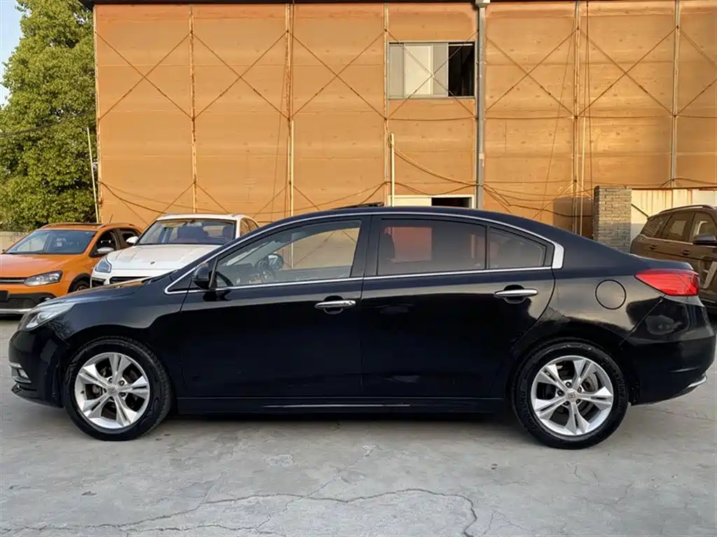 Zotye Zotye Z500 — миниатюра 13