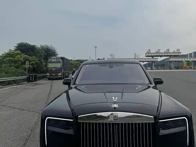 ROLLS-ROYCE CULLINAN 2019