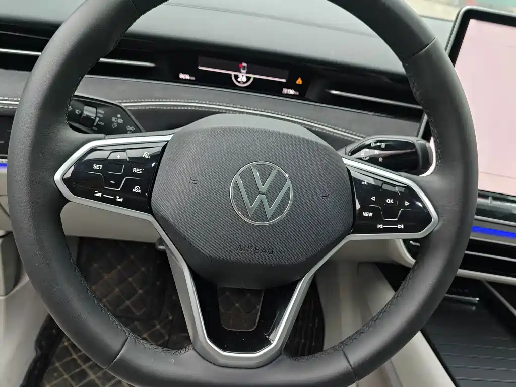 VOLKSWAGEN ID.7 VIZZION