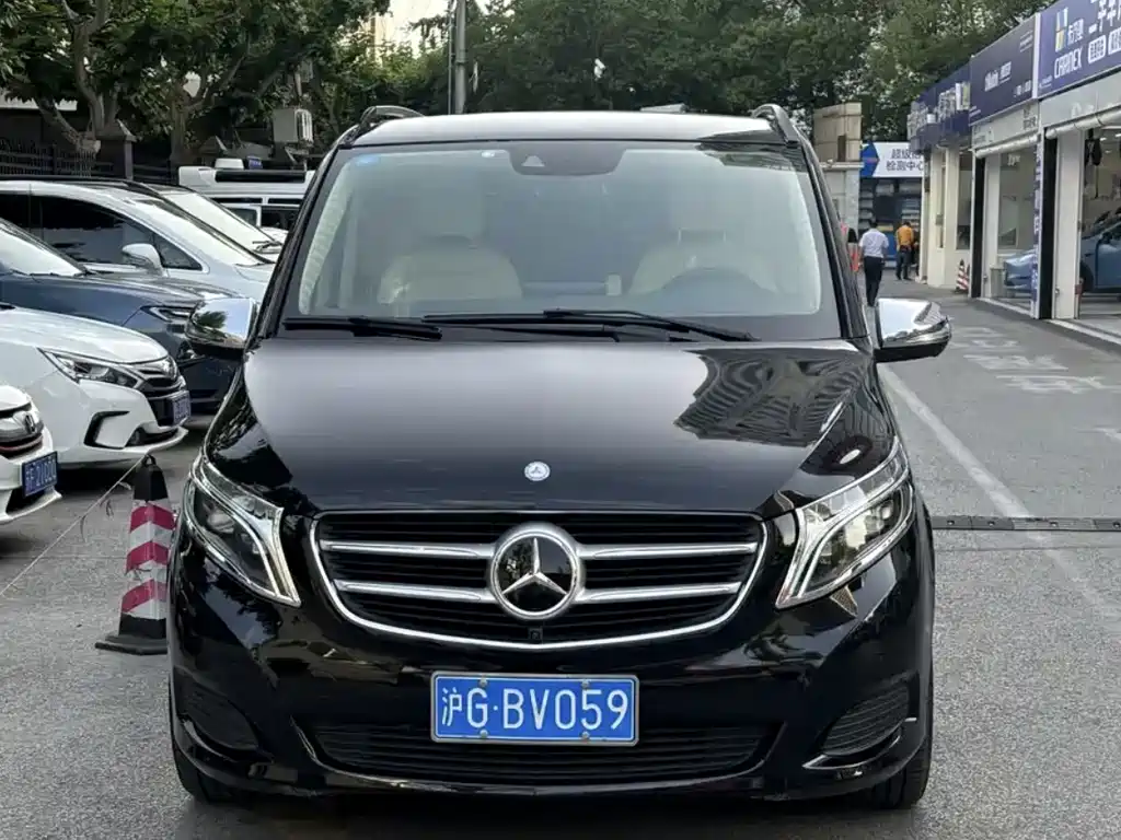 MERCEDES-BENZ V CLASS