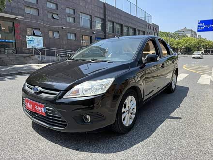 福克斯 2013款 三厢经典 1.8L 手动百万纪念版