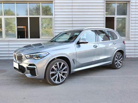 宝马X5 2022款 xDrive 30Li 尊享型M运动套装