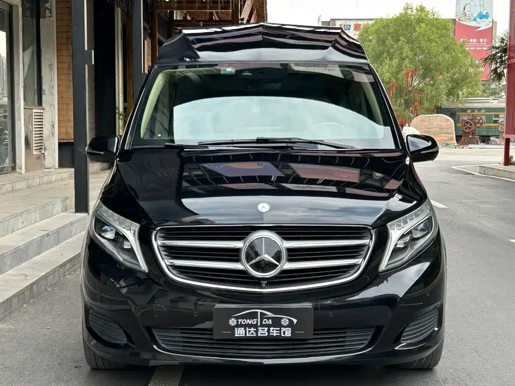 MERCEDES-BENZ V CLASS