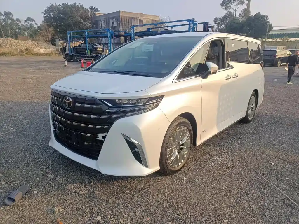 Toyota Alphard 0