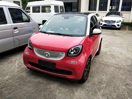 smart fortwo 2015款 1.0L 52千瓦硬顶激情版