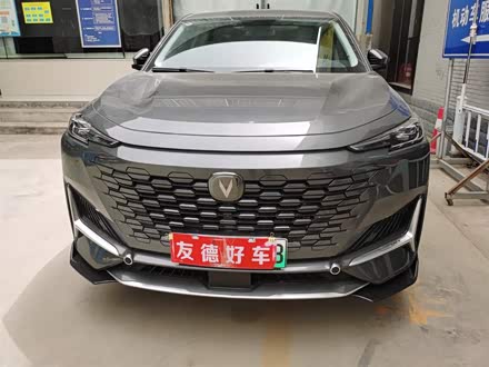 长安UNI-K 智电iDD 2022款 蓝鲸iDD 130km 1.5T 卓越型