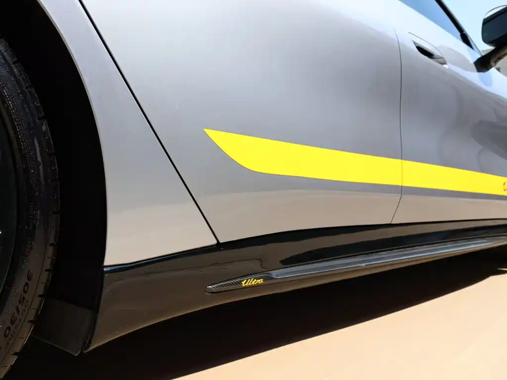 XIAOMI CAR XIAOMI SU7 ULTRA